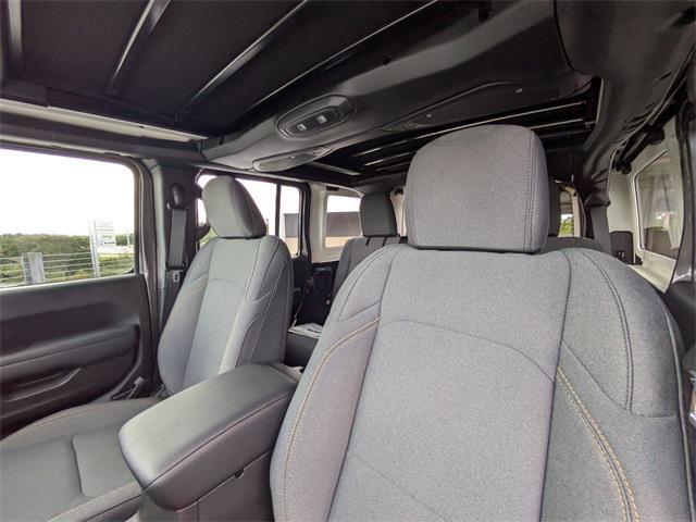 new 2025 Jeep Wrangler car, priced at $46,864