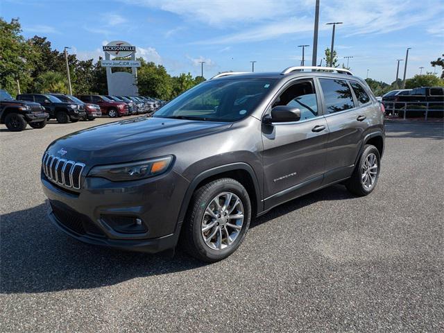 used 2019 Jeep Cherokee car, priced at $13,900