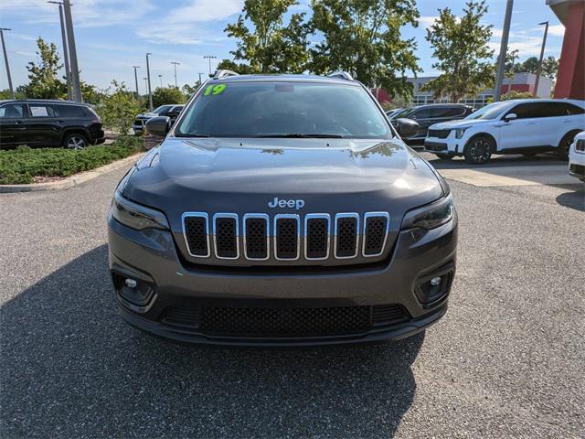 used 2019 Jeep Cherokee car, priced at $13,900