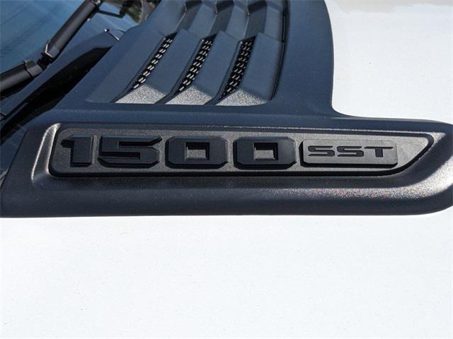 new 2025 Ram 1500 car, priced at $55,982