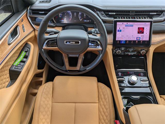 new 2025 Jeep Grand Cherokee car, priced at $66,712