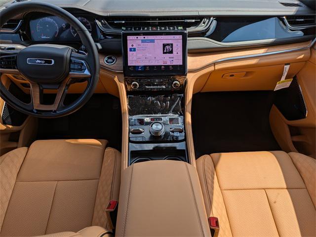 new 2025 Jeep Grand Cherokee L car, priced at $70,797