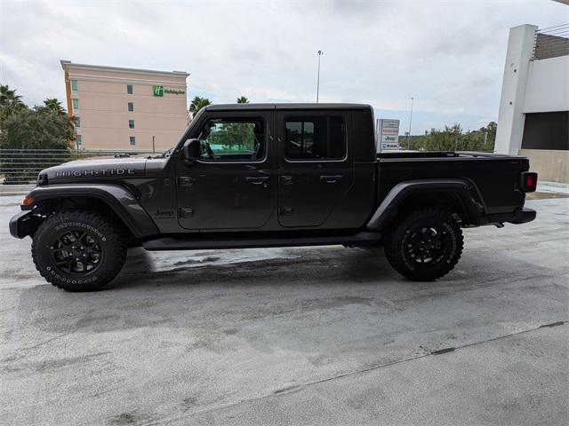 new 2025 Jeep Gladiator car, priced at $45,102
