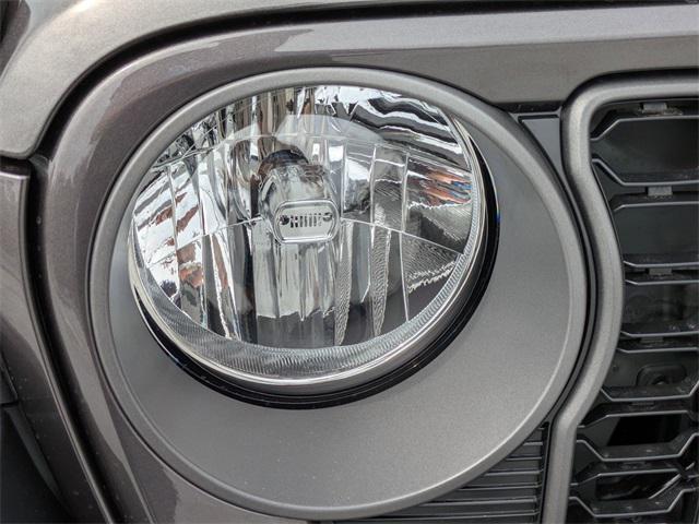 new 2025 Jeep Gladiator car, priced at $45,102