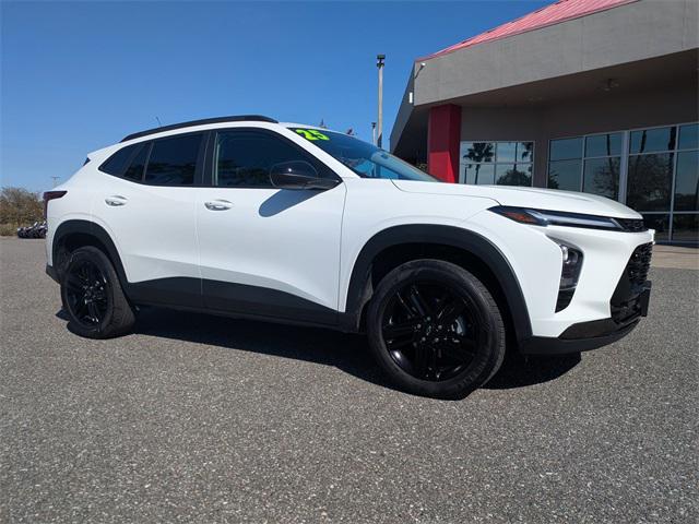 used 2025 Chevrolet Trax car, priced at $24,990
