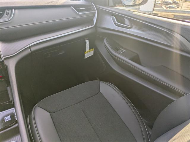 new 2025 Jeep Grand Cherokee L car, priced at $43,613