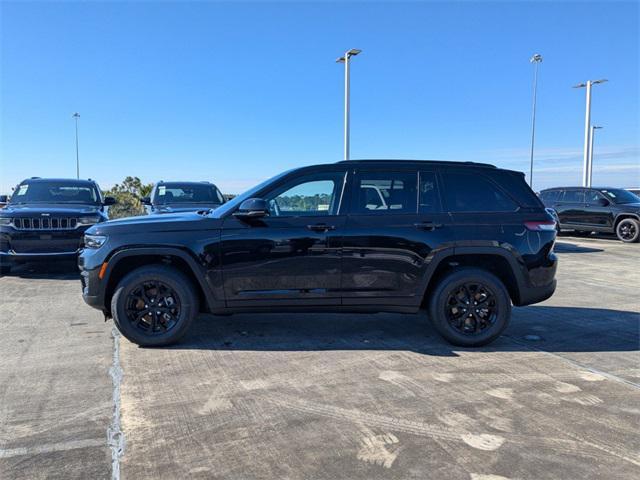 new 2025 Jeep Grand Cherokee car, priced at $40,174