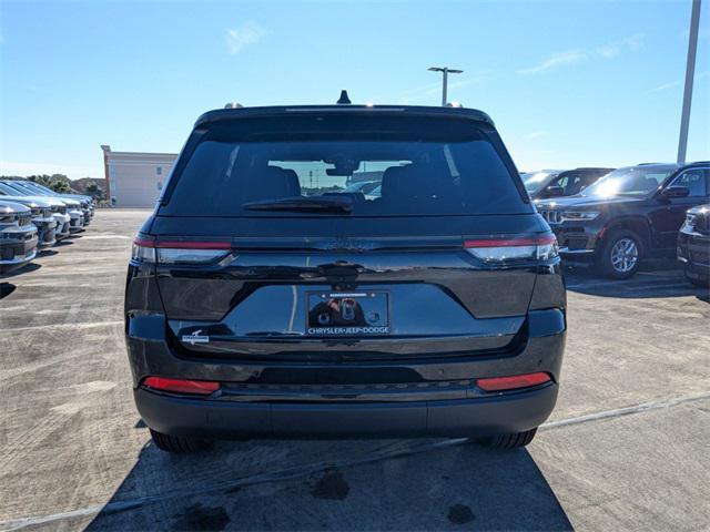 new 2025 Jeep Grand Cherokee car, priced at $40,174