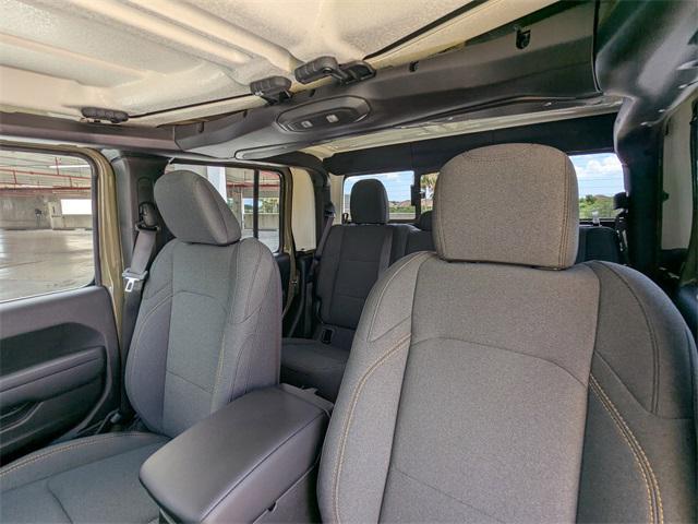 new 2025 Jeep Gladiator car, priced at $46,121