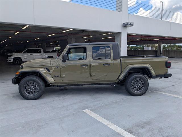 new 2025 Jeep Gladiator car, priced at $46,121