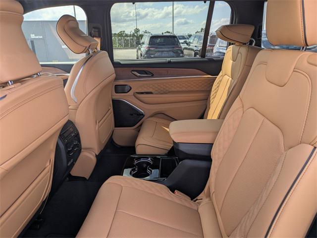 new 2025 Jeep Grand Cherokee L car, priced at $68,097