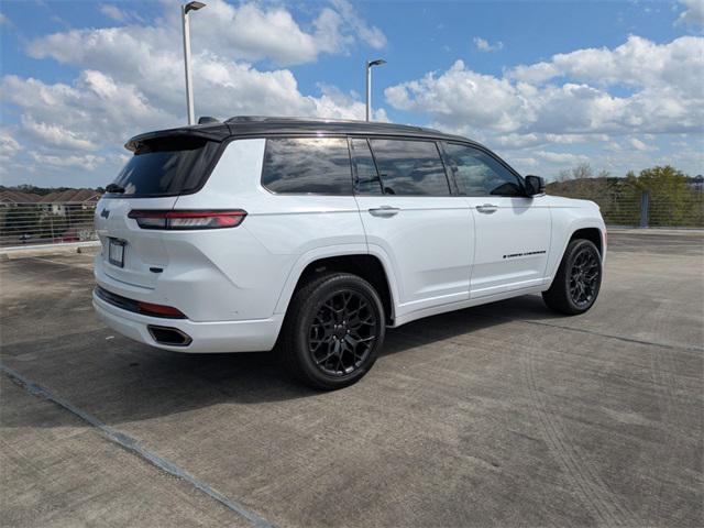 new 2025 Jeep Grand Cherokee L car, priced at $68,097