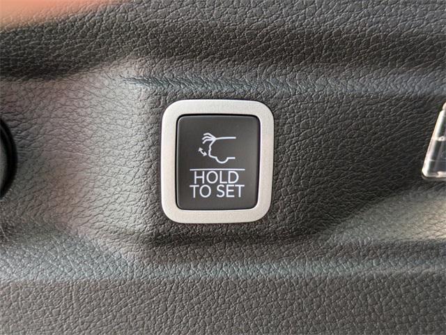 new 2025 Jeep Grand Cherokee L car, priced at $41,122