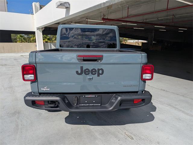 new 2025 Jeep Gladiator car, priced at $45,102