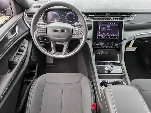 new 2025 Jeep Grand Cherokee car, priced at $37,080