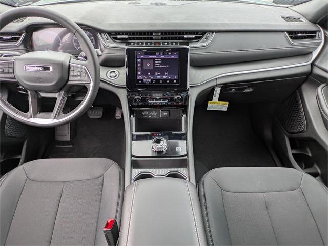 new 2025 Jeep Grand Cherokee car, priced at $37,080