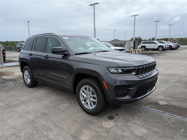 new 2025 Jeep Grand Cherokee car, priced at $37,080