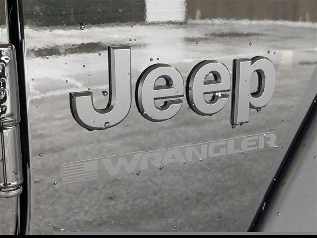 new 2025 Jeep Wrangler car, priced at $46,285