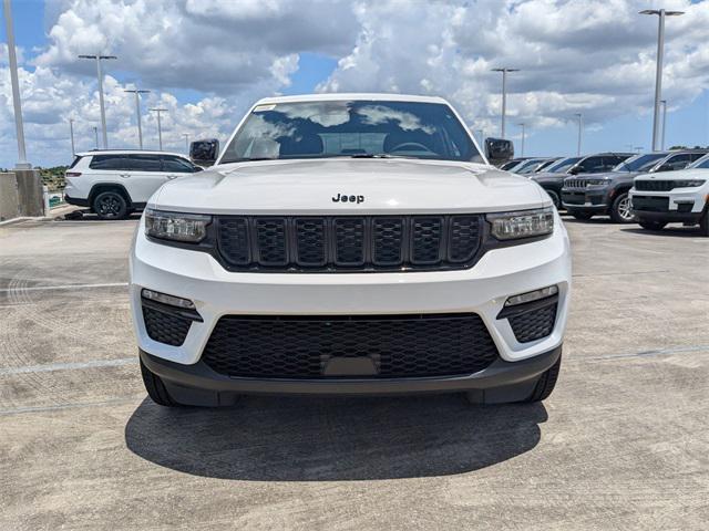 new 2025 Jeep Grand Cherokee car, priced at $46,598