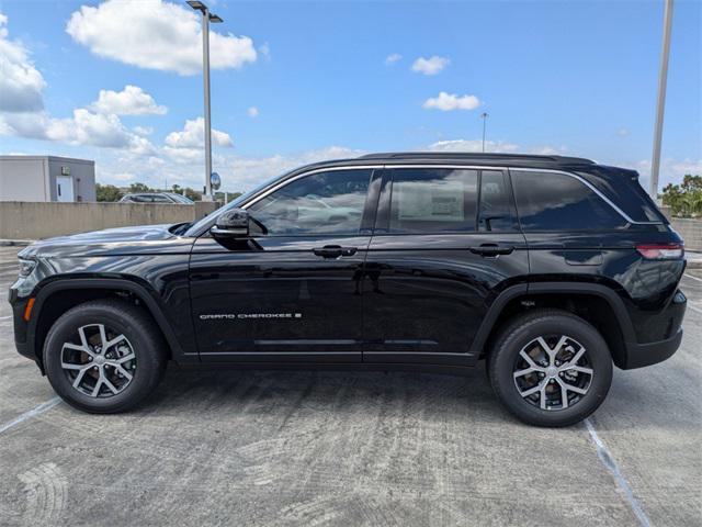 new 2024 Jeep Grand Cherokee car, priced at $45,669