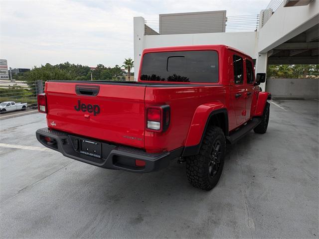 new 2025 Jeep Gladiator car, priced at $44,977