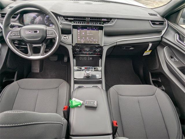 new 2025 Jeep Grand Cherokee L car, priced at $38,354