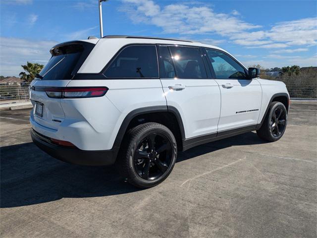 new 2025 Jeep Grand Cherokee car, priced at $50,105