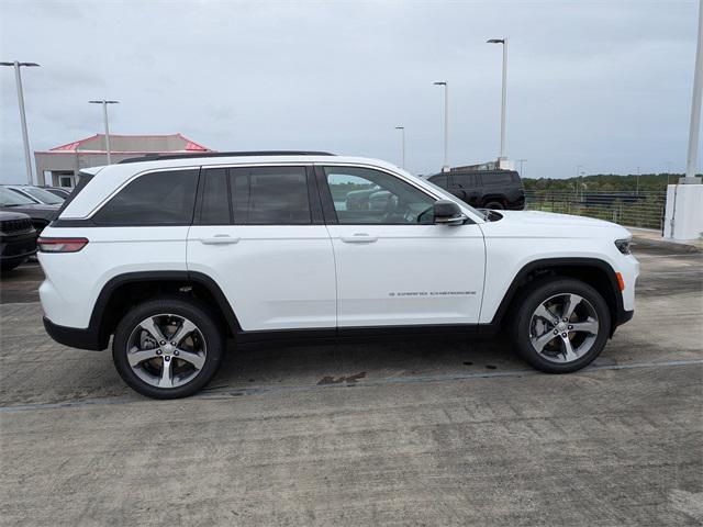 new 2025 Jeep Grand Cherokee car, priced at $50,590