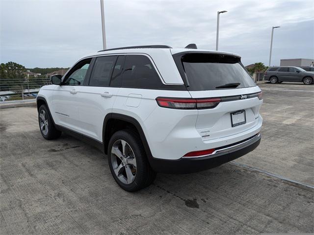 new 2025 Jeep Grand Cherokee car, priced at $50,590