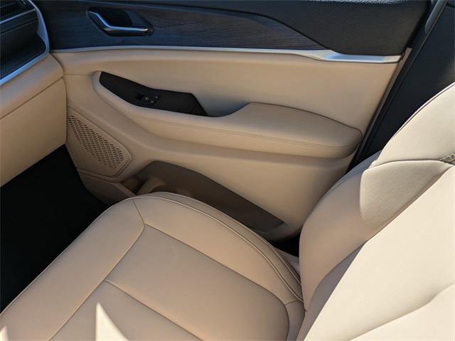 new 2025 Jeep Grand Cherokee L car, priced at $49,246