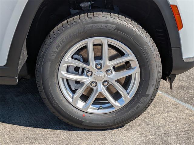 new 2025 Jeep Grand Cherokee car, priced at $37,335