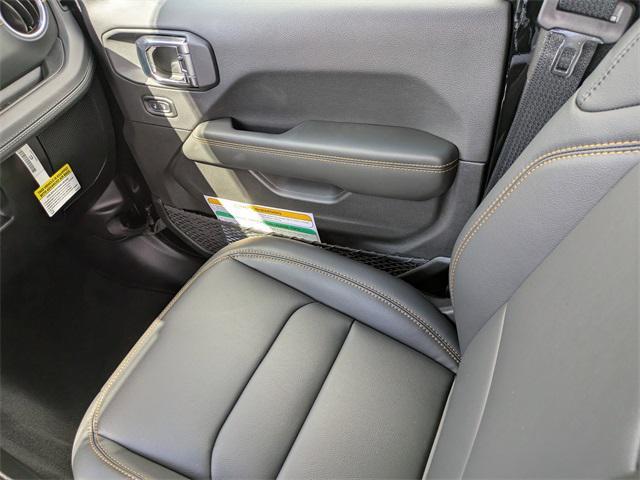 new 2025 Jeep Wrangler car, priced at $57,651