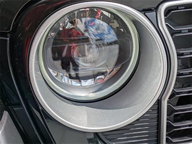 new 2025 Jeep Wrangler car, priced at $57,651