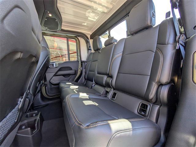 new 2025 Jeep Gladiator car, priced at $45,027