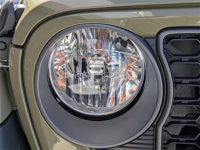 new 2025 Jeep Gladiator car, priced at $45,027