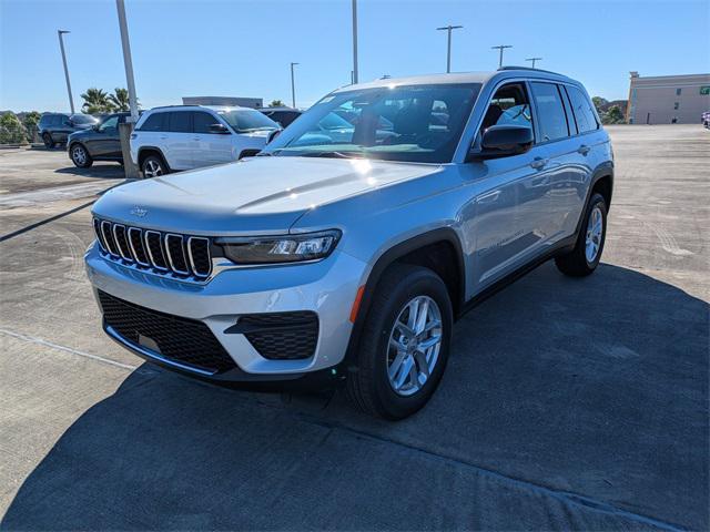 new 2025 Jeep Grand Cherokee car, priced at $39,830