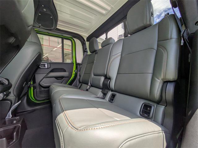new 2025 Jeep Gladiator car, priced at $52,068