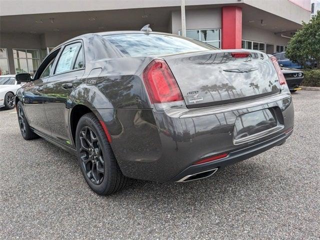 new 2023 Chrysler 300 car