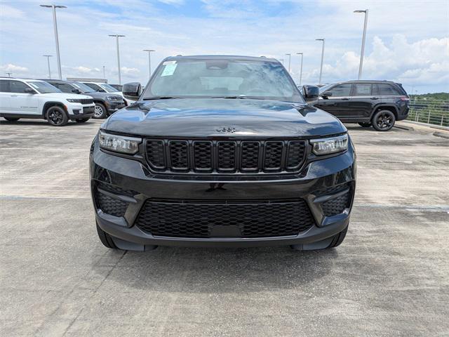 new 2025 Jeep Grand Cherokee car, priced at $41,403