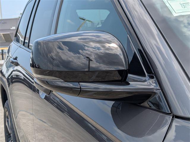 new 2025 Jeep Grand Cherokee car, priced at $47,134