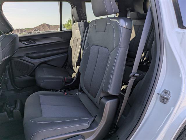new 2025 Jeep Grand Cherokee L car, priced at $40,434