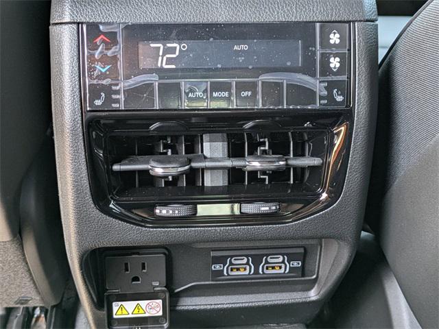new 2025 Jeep Grand Cherokee L car, priced at $51,678