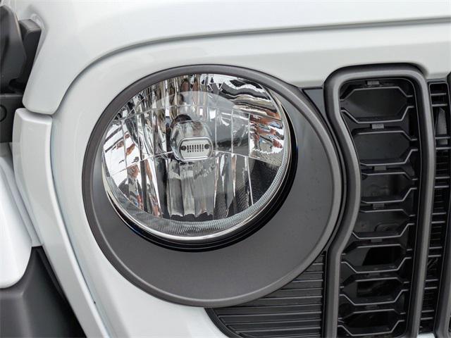 new 2025 Jeep Gladiator car, priced at $44,566