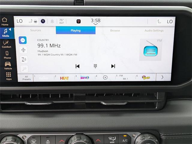 new 2025 Jeep Gladiator car, priced at $44,566