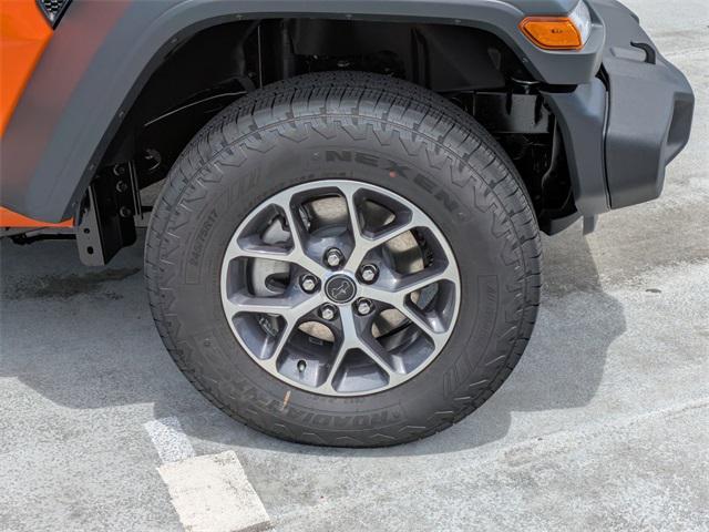 new 2025 Jeep Wrangler car, priced at $48,634