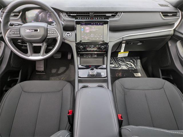new 2025 Jeep Grand Cherokee car, priced at $37,871