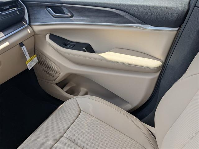 new 2025 Jeep Grand Cherokee L car, priced at $66,293