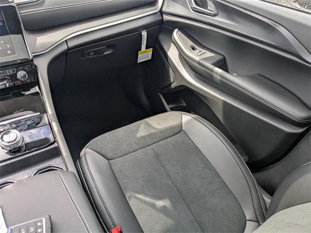 new 2025 Jeep Grand Cherokee L car, priced at $43,413