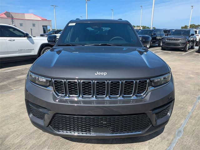 new 2025 Jeep Grand Cherokee car, priced at $38,071