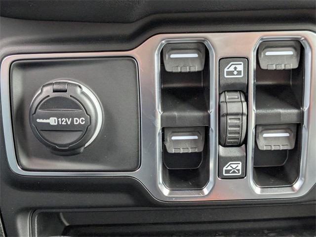 new 2025 Jeep Wrangler car, priced at $47,837
